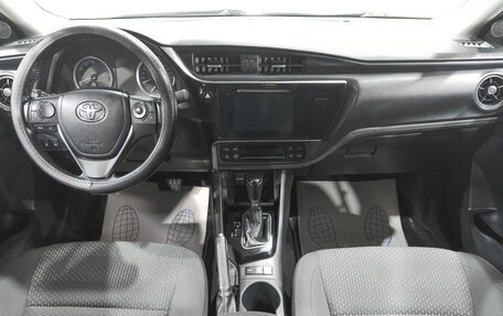 Toyota Corolla, 2018 год, 2 199 000 рублей, 12 фотография