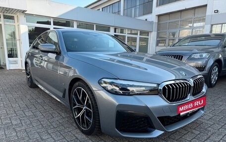 BMW 5 серия, 2023 год, 4 790 000 рублей, 3 фотография
