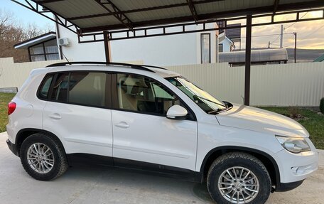 Volkswagen Tiguan I, 2010 год, 1 080 000 рублей, 3 фотография