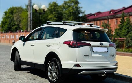 Toyota RAV4, 2016 год, 2 180 000 рублей, 3 фотография