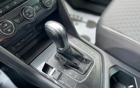 Volkswagen Tiguan II, 2019 год, 2 190 000 рублей, 14 фотография