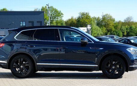 Volkswagen Touareg III, 2023 год, 5 700 000 рублей, 5 фотография