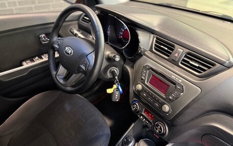 KIA Rio III рестайлинг, 2013 год, 920 000 рублей, 9 фотография