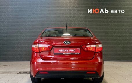 KIA Rio III рестайлинг, 2013 год, 920 000 рублей, 5 фотография