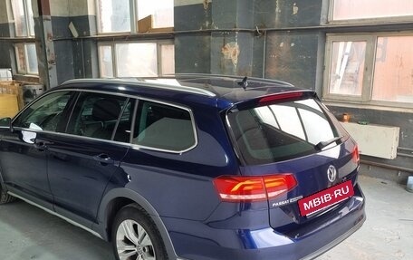 Volkswagen Passat B8 рестайлинг, 2017 год, 2 825 000 рублей, 3 фотография