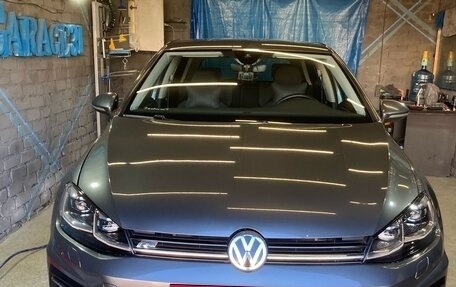 Volkswagen Golf VII, 2018 год, 1 950 000 рублей, 16 фотография