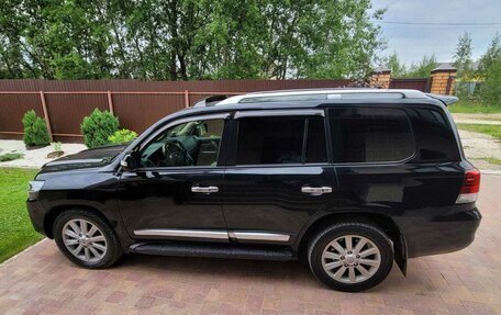 Toyota Land Cruiser 200, 2010 год, 3 200 000 рублей, 2 фотография
