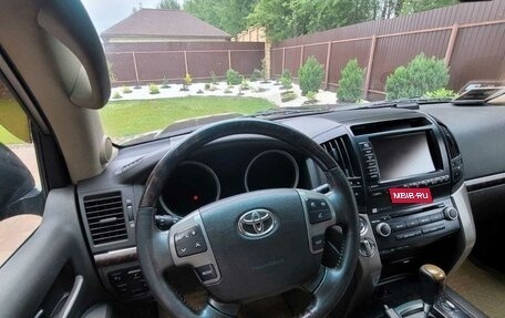 Toyota Land Cruiser 200, 2010 год, 3 200 000 рублей, 9 фотография