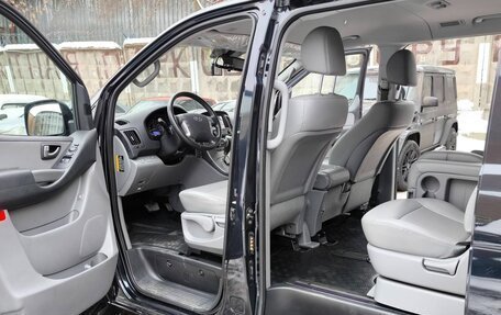 Hyundai Grand Starex Grand Starex I рестайлинг 2, 2019 год, 3 990 000 рублей, 6 фотография