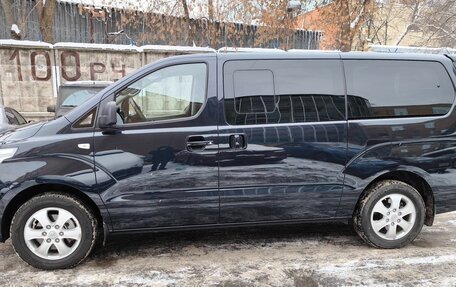 Hyundai Grand Starex Grand Starex I рестайлинг 2, 2019 год, 3 990 000 рублей, 12 фотография