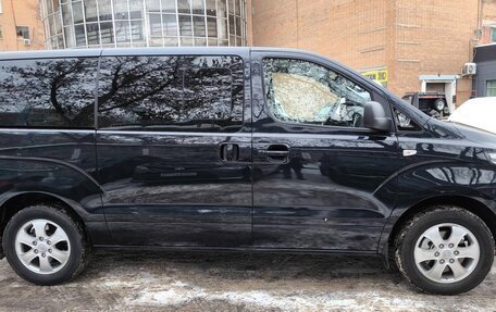 Hyundai Grand Starex Grand Starex I рестайлинг 2, 2019 год, 3 990 000 рублей, 16 фотография