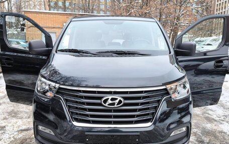 Hyundai Grand Starex Grand Starex I рестайлинг 2, 2019 год, 3 990 000 рублей, 20 фотография