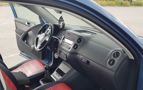 Volkswagen Tiguan I, 2010 год, 850 000 рублей, 2 фотография