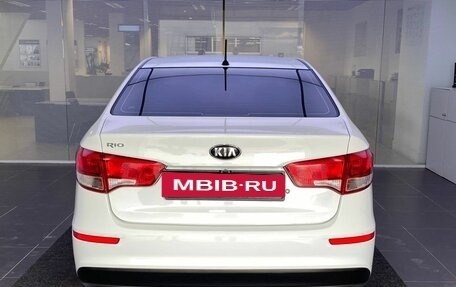 KIA Rio III рестайлинг, 2015 год, 899 000 рублей, 7 фотография