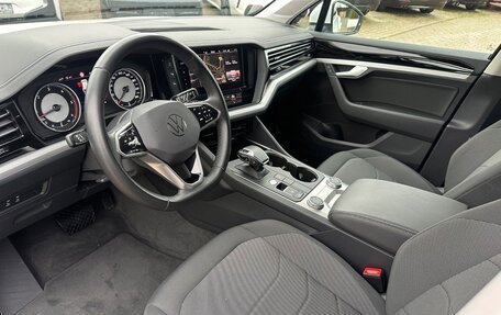 Volkswagen Touareg III, 2023 год, 5 145 000 рублей, 7 фотография