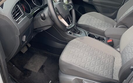 Volkswagen Tiguan II, 2021 год, 2 900 000 рублей, 6 фотография