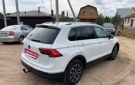 Volkswagen Tiguan II, 2021 год, 2 900 000 рублей, 4 фотография