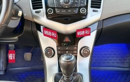 Chevrolet Cruze II, 2011 год, 750 000 рублей, 6 фотография