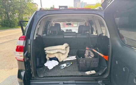 Toyota Land Cruiser Prado 150 рестайлинг 2, 2016 год, 5 300 000 рублей, 19 фотография