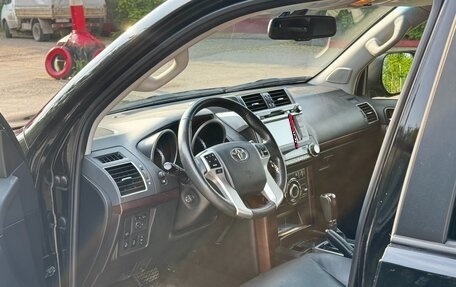 Toyota Land Cruiser Prado 150 рестайлинг 2, 2016 год, 5 300 000 рублей, 14 фотография