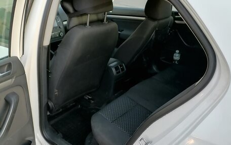Volkswagen Jetta VI, 2010 год, 700 000 рублей, 6 фотография