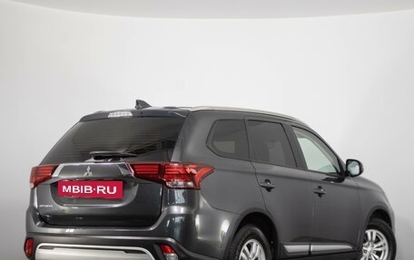 Mitsubishi Outlander III рестайлинг 3, 2021 год, 2 149 000 рублей, 7 фотография