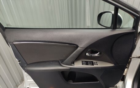 Toyota Avensis III рестайлинг, 2009 год, 970 000 рублей, 14 фотография
