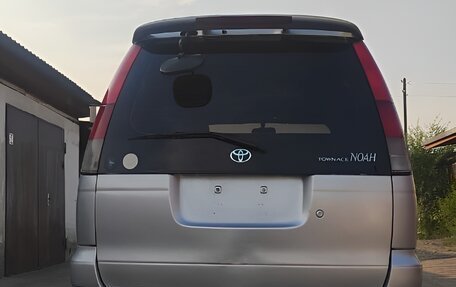 Toyota Town Ace III, 2000 год, 800 000 рублей, 4 фотография
