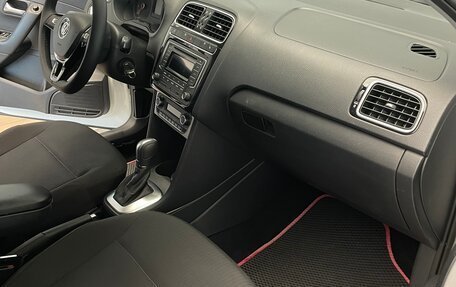 Volkswagen Polo VI (EU Market), 2017 год, 1 200 000 рублей, 10 фотография