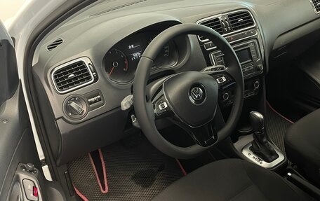 Volkswagen Polo VI (EU Market), 2017 год, 1 200 000 рублей, 8 фотография