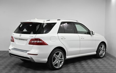 Mercedes-Benz M-Класс, 2015 год, 2 799 000 рублей, 2 фотография