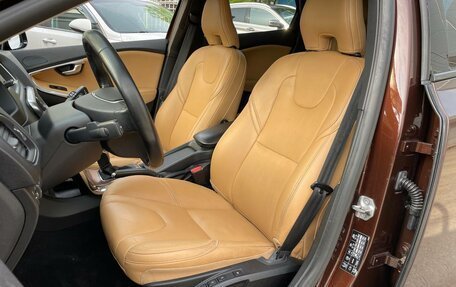 Volvo V40 Cross Country I, 2016 год, 1 549 000 рублей, 5 фотография