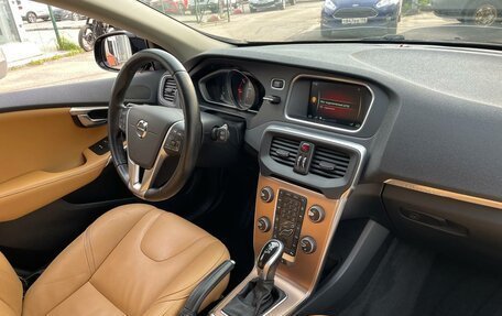 Volvo V40 Cross Country I, 2016 год, 1 549 000 рублей, 11 фотография