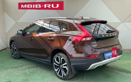 Volvo V40 Cross Country I, 2016 год, 1 549 000 рублей, 4 фотография