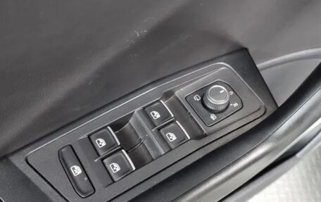 Volkswagen T-Roc I, 2022 год, 2 068 000 рублей, 11 фотография