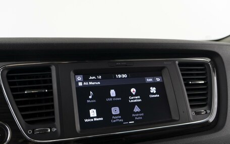 KIA Carnival III, 2019 год, 2 825 000 рублей, 32 фотография