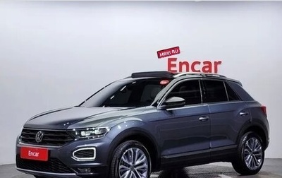 Volkswagen T-Roc I, 2022 год, 2 308 000 рублей, 1 фотография