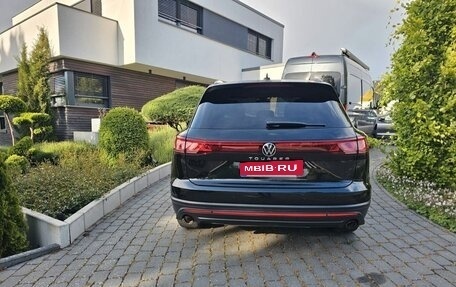 Volkswagen Touareg III, 2023 год, 5 630 000 рублей, 2 фотография