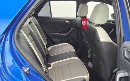 Volkswagen T-Roc I, 2022 год, 2 230 000 рублей, 10 фотография