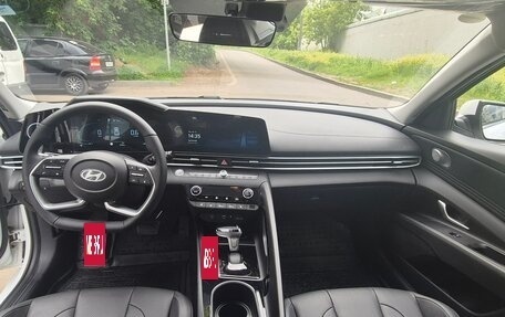 Hyundai Elantra, 2024 год, 2 550 000 рублей, 9 фотография