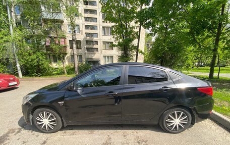 Hyundai Solaris II рестайлинг, 2016 год, 680 000 рублей, 2 фотография