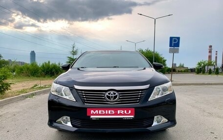 Toyota Camry, 2013 год, 1 695 000 рублей, 2 фотография