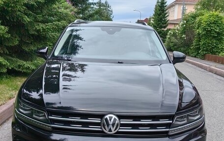 Volkswagen Tiguan II, 2020 год, 3 550 000 рублей, 2 фотография