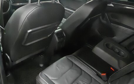 Volkswagen Tiguan II, 2020 год, 3 550 000 рублей, 8 фотография