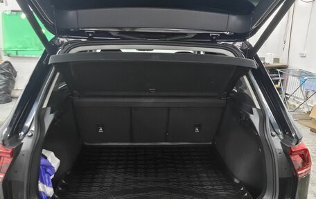 Volkswagen Tiguan II, 2020 год, 3 550 000 рублей, 9 фотография