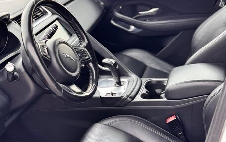 Jaguar E-Pace, 2018 год, 2 600 000 рублей, 7 фотография