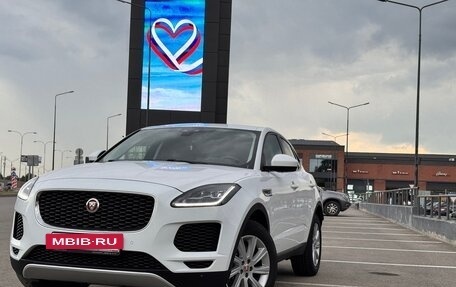 Jaguar E-Pace, 2018 год, 2 600 000 рублей, 3 фотография