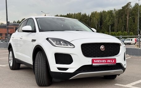 Jaguar E-Pace, 2018 год, 2 600 000 рублей, 8 фотография