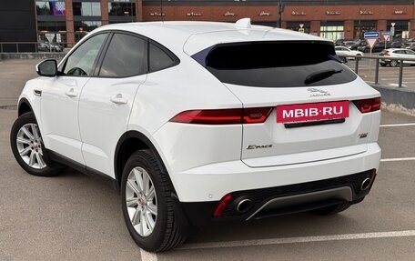 Jaguar E-Pace, 2018 год, 2 600 000 рублей, 10 фотография