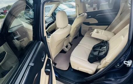 Toyota Highlander III, 2014 год, 2 550 000 рублей, 12 фотография